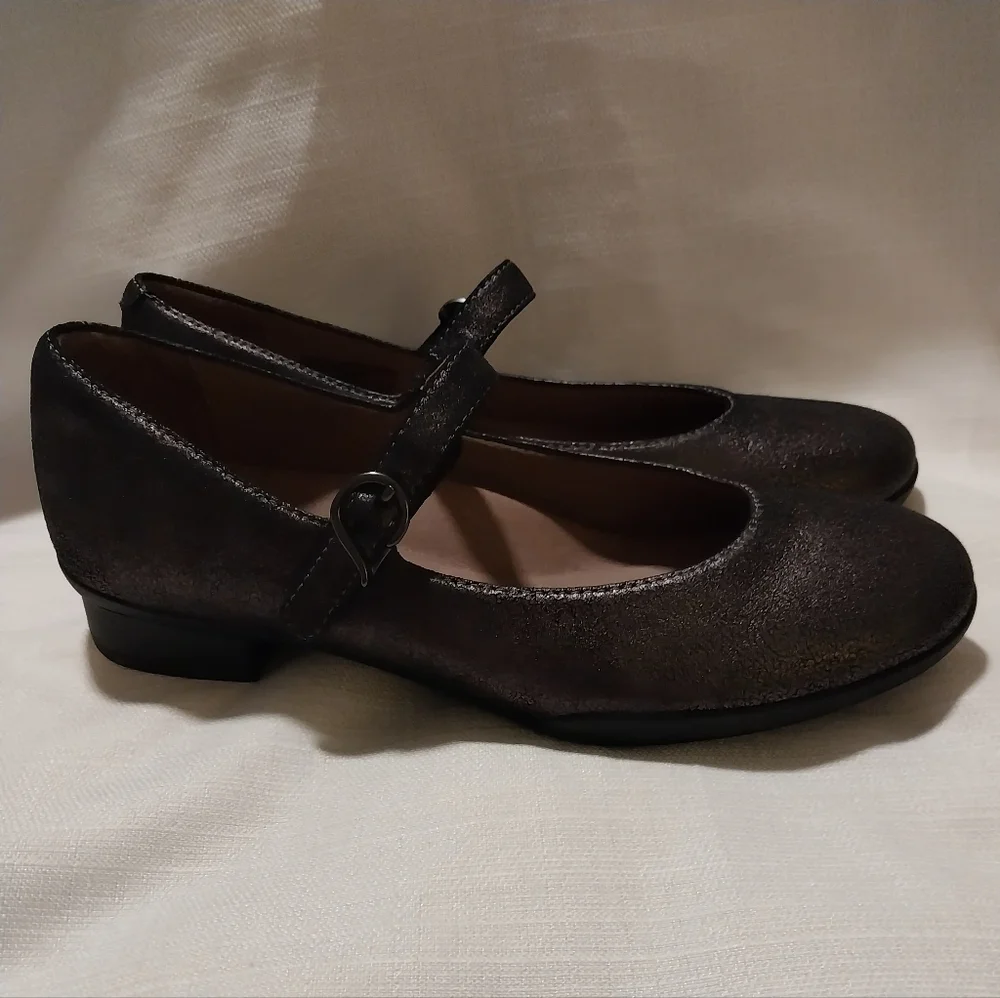 Dansko Kaelyn Graphite Shimmer Mary Jane Flats